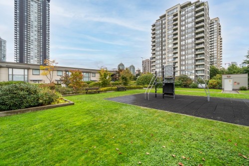 1105-4178 Dawson Street, Burnaby, BC 