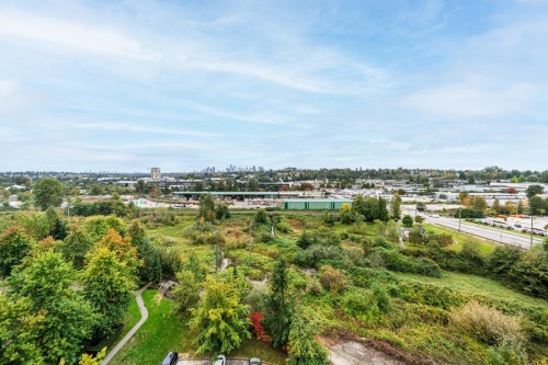 1105-4178 Dawson Street, Burnaby, BC 