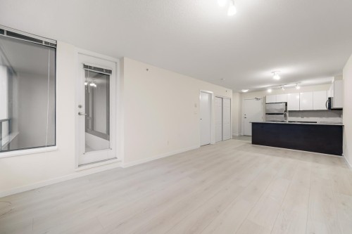 1105-4178 Dawson Street, Burnaby, BC 