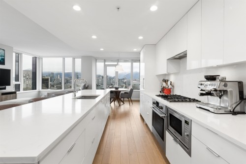 909-2888 Cambie Street, Vancouver, BC 