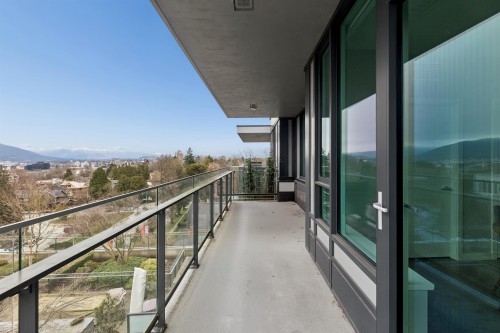 909-2888 Cambie Street, Vancouver, BC 