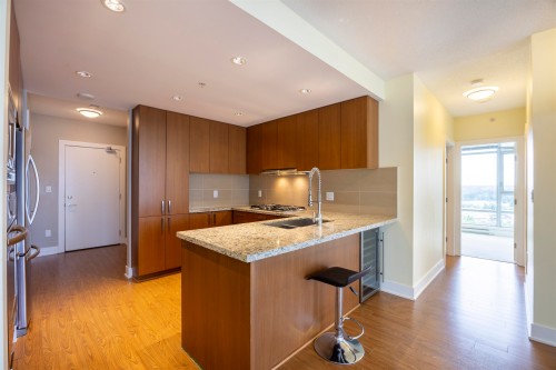 2002 1155 The High St, Coquitlam, BC 