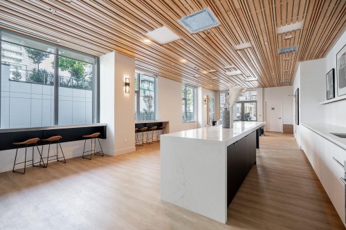 2101-4433 Alaska Street, Burnaby, BC 