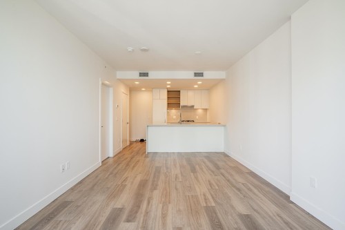 2101-4433 Alaska Street, Burnaby, BC 