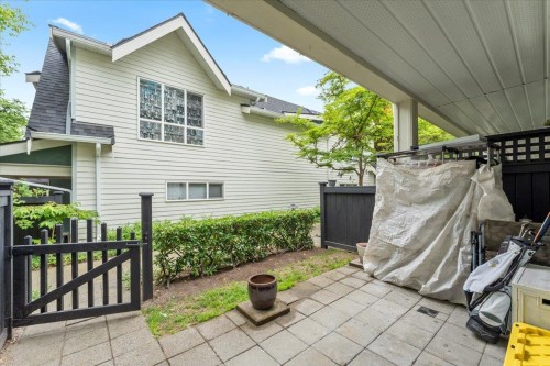 6878 Village Green, Burnaby, BC 