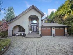 3263 Norwood Avenue  North Vancouver, BC V7N 3P2