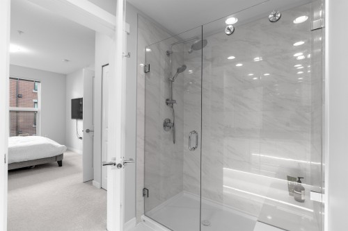 228-9551 Alexandra Road, Richmond, BC 