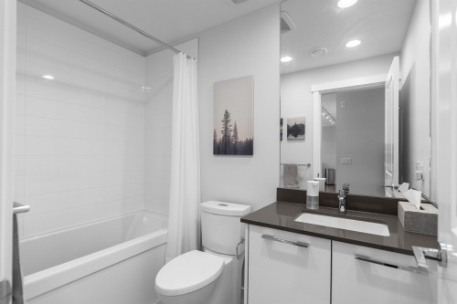 228-9551 Alexandra Road, Richmond, BC 