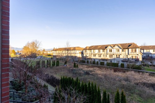 228-9551 Alexandra Road, Richmond, BC 