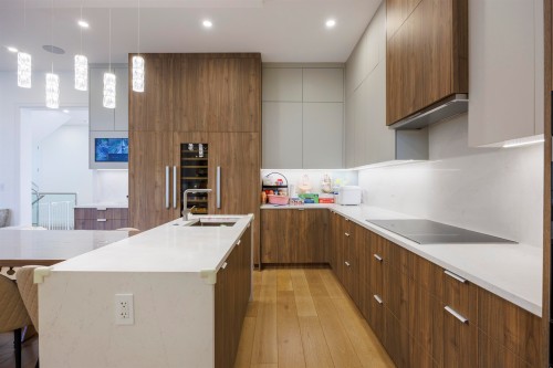 6549 Portland Street, Burnaby, BC 