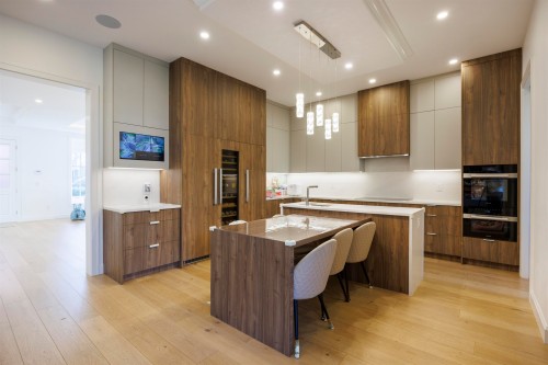 6549 Portland Street, Burnaby, BC 