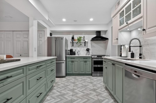 7355 Capistrano Drive  Burnaby, BC V5A 1P7