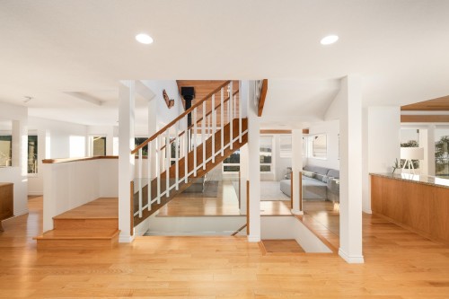 10339 Sunshine Coast Highway, Halfmoon Bay, BC 