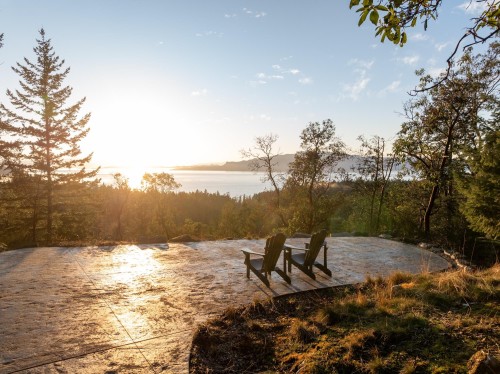 10339 Sunshine Coast Highway, Halfmoon Bay, BC 