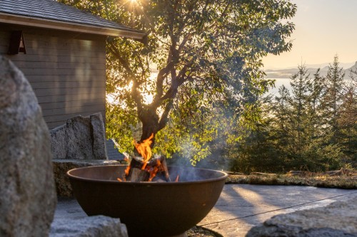 10339 Sunshine Coast Highway, Halfmoon Bay, BC 