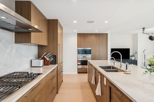 1801-1335 Howe Street, Vancouver, BC 