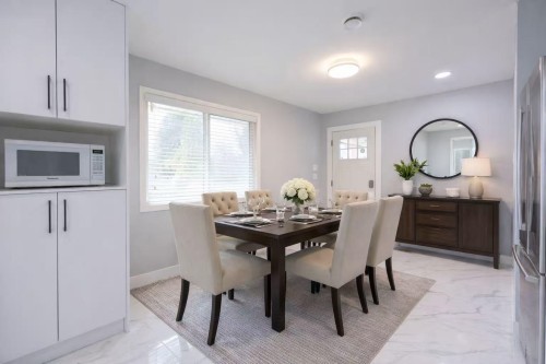 7549 10Th Avenue, Burnaby, BC 