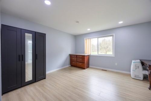 7549 10Th Avenue, Burnaby, BC 