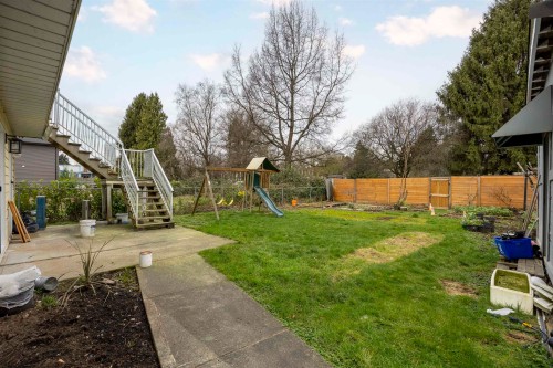 7549 10Th Avenue, Burnaby, BC 