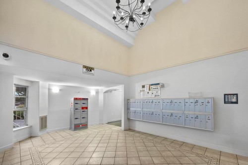 207-3628 Rae Avenue, Vancouver, BC 