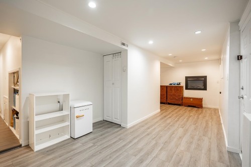 2057 Lorraine Avenue, Coquitlam, BC 