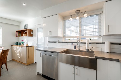 2057 Lorraine Avenue, Coquitlam, BC 