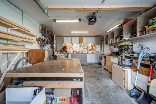 2057 Lorraine Avenue, Coquitlam, BC 