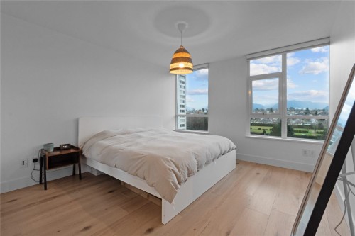 1102-4400 Buchanan Street, Burnaby, BC 