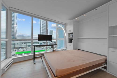 1102-4400 Buchanan Street, Burnaby, BC 