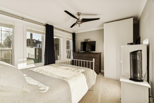 7622 2Nd Street, Burnaby, BC 