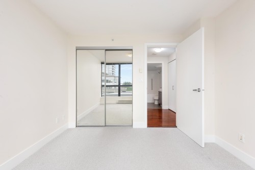 705-2959 Glen Drive, Coquitlam, BC 