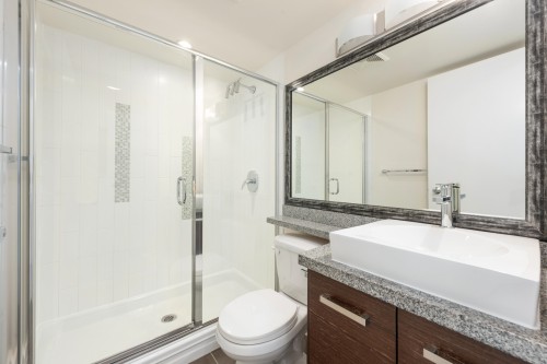 705-2959 Glen Drive, Coquitlam, BC 