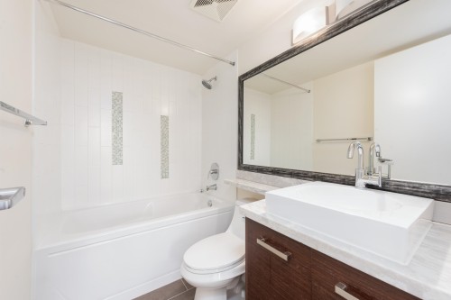 705-2959 Glen Drive, Coquitlam, BC 