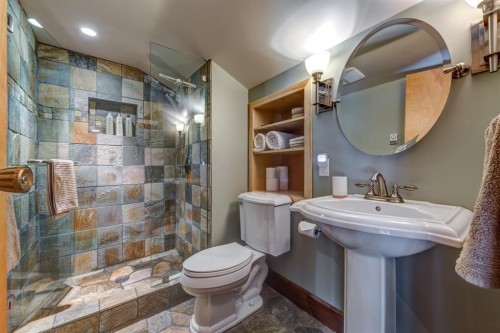 8512 Drifter Way, Whistler, BC 