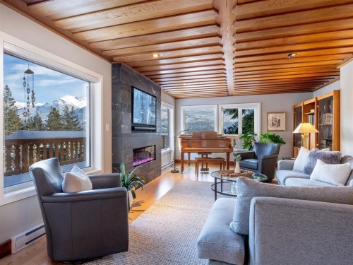 8512 Drifter Way, Whistler, BC 