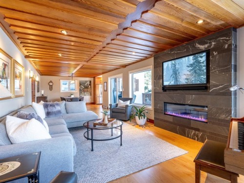 8512 Drifter Way, Whistler, BC 