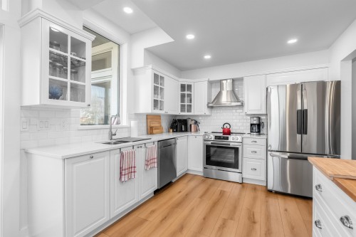 221-12873 Railway Avenue, Richmond, BC 