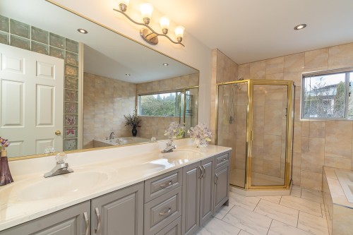 6169 Lochdale Street, Burnaby, BC 