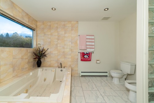 6169 Lochdale Street, Burnaby, BC 