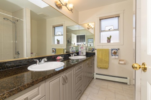 6169 Lochdale Street, Burnaby, BC 