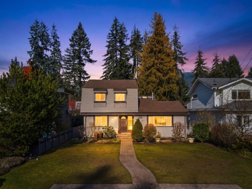1140 20Th Street W, North Vancouver, BC 