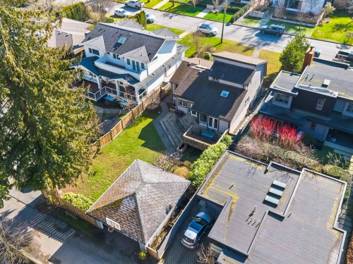 1140 20Th Street W, North Vancouver, BC 