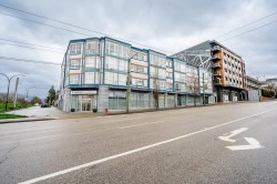 303-3423 Hastings Street E Vancouver, BC V5K 2A5