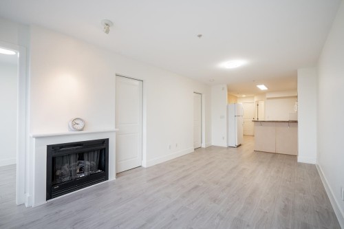 303-3423 Hastings Street E, Vancouver, BC 