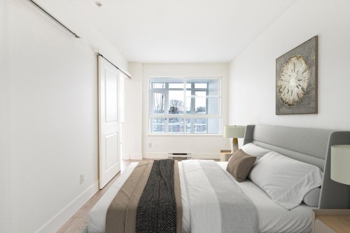 303-3423 Hastings Street E, Vancouver, BC 