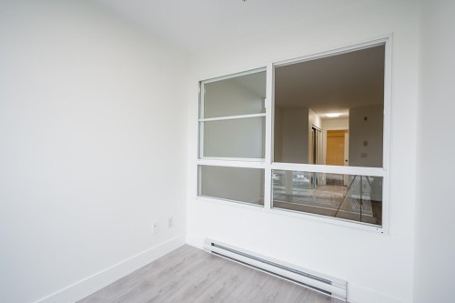 303-3423 Hastings Street E, Vancouver, BC 
