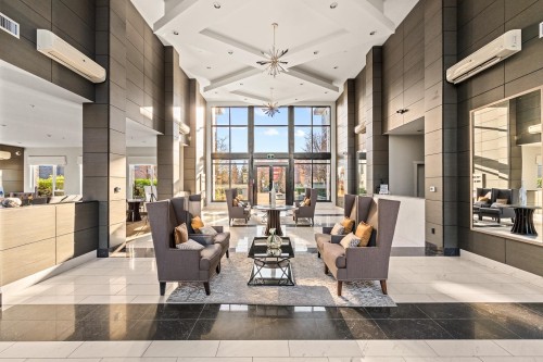 215-9388 Tomicki Avenue, Richmond, BC 