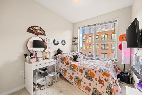 215-9388 Tomicki Avenue, Richmond, BC 