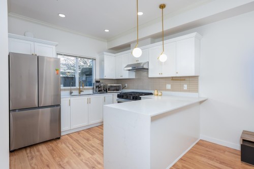 2-8271 Francis Road, Richmond, BC 