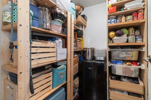 608-2228 Broadway W, Vancouver, BC 